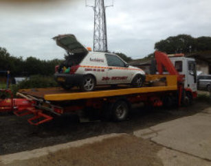 eastbourne-recovery-hiab-with-service-van